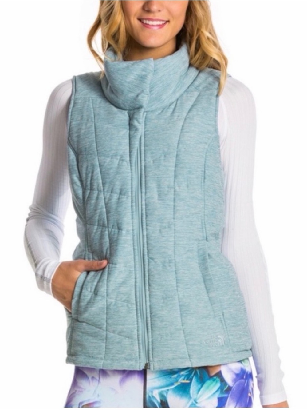 The North Face Women's Pseudio Vest Chevron Puffer Heathered Light Blue Medium
